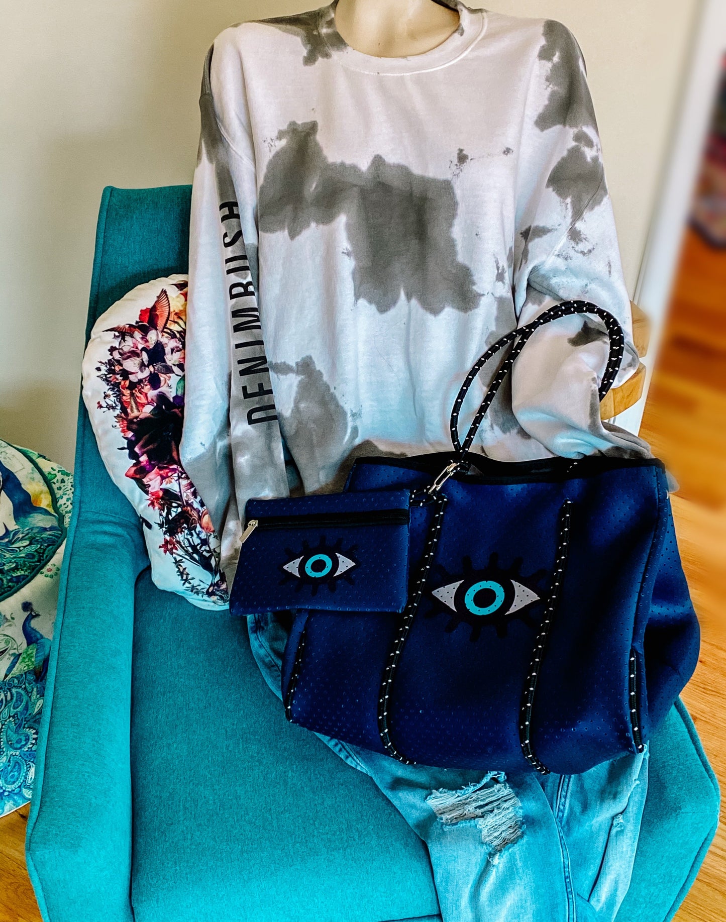 Evil eye tote bag 